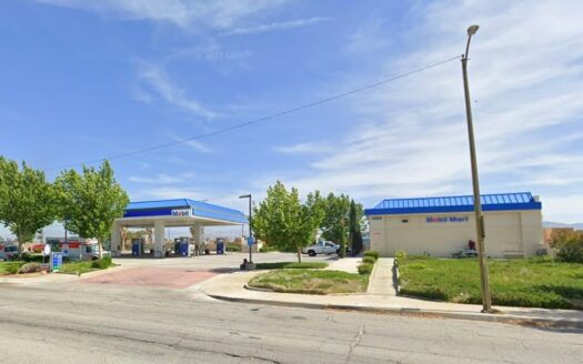 1020 W Avenue M, Lancaster, CA 93534